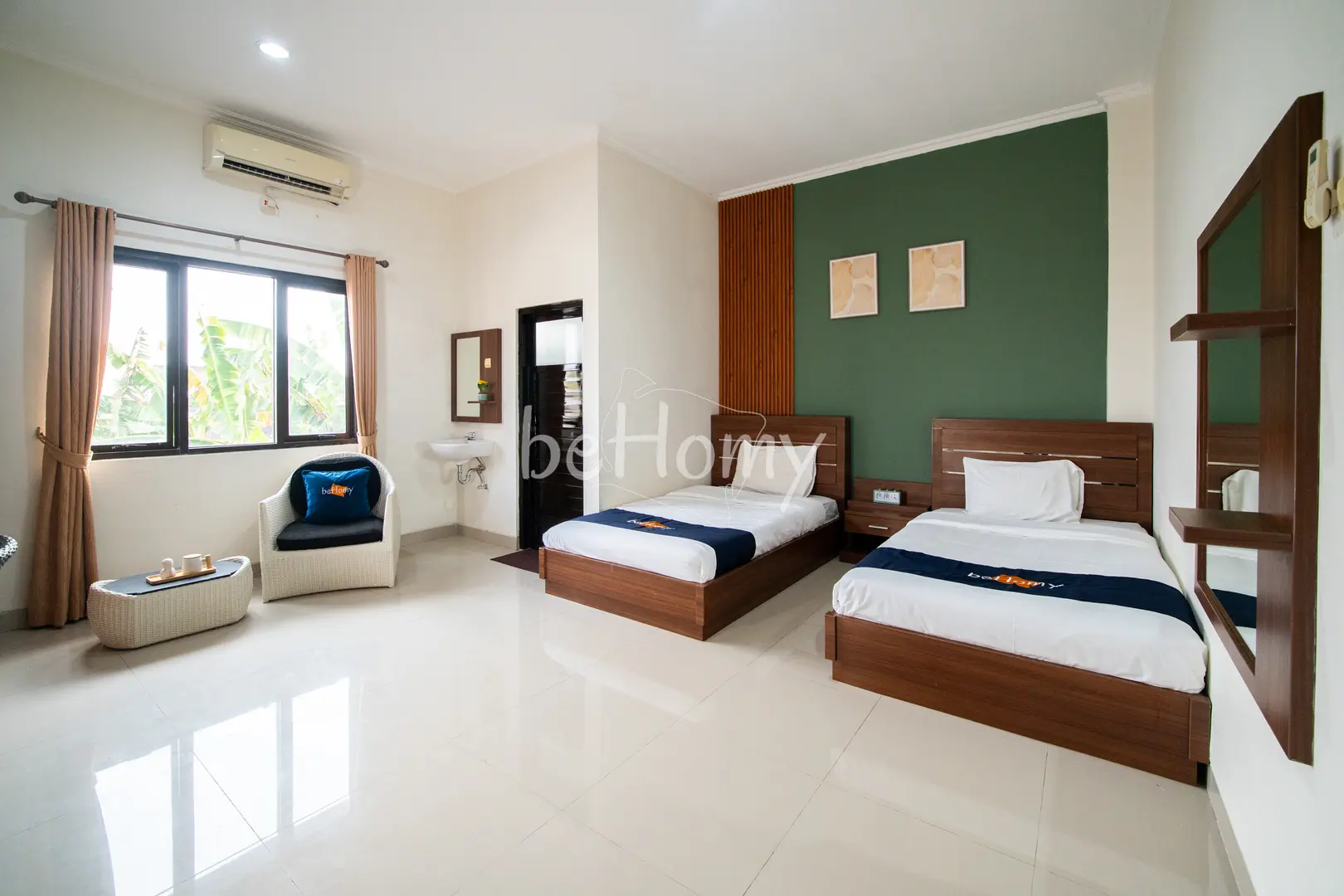 foto properti Behomy Harlin Solo