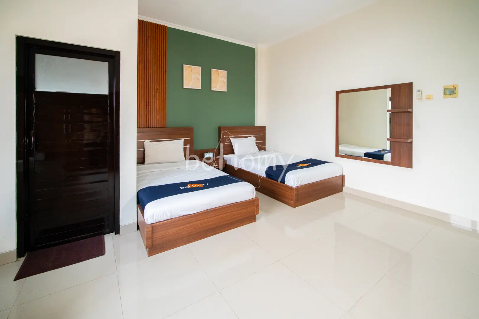 foto properti Behomy Harlin Solo