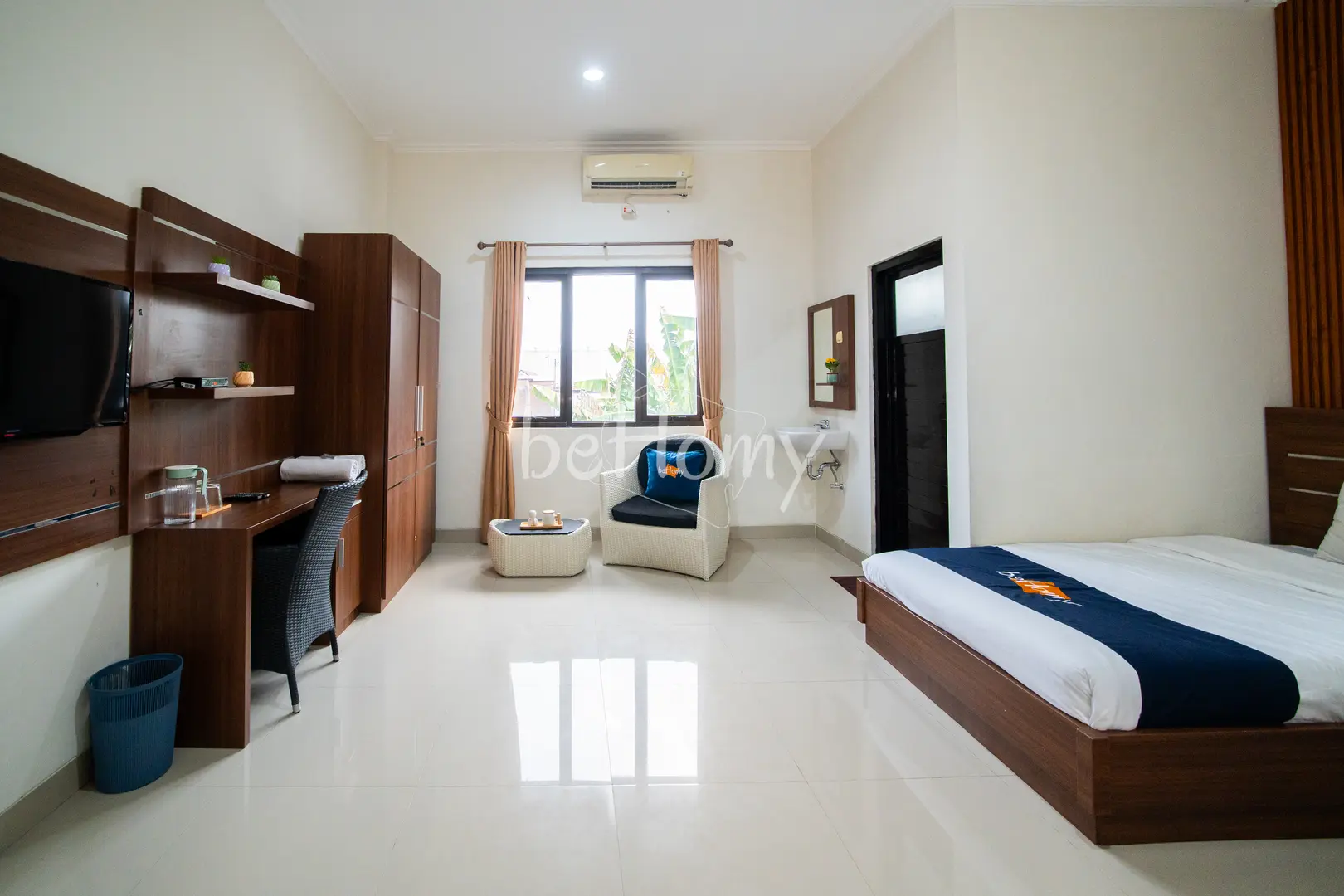 foto properti Behomy Harlin Solo