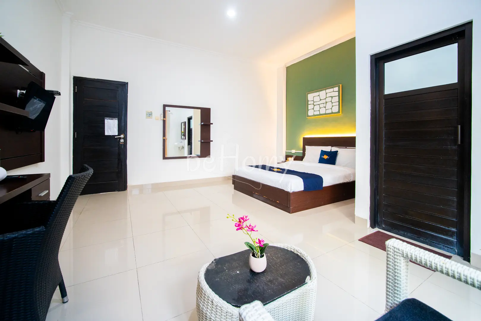 foto properti Behomy Harlin Solo
