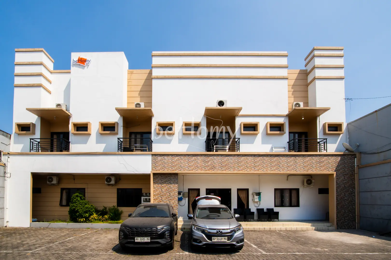 foto properti Behomy Harlin Solo