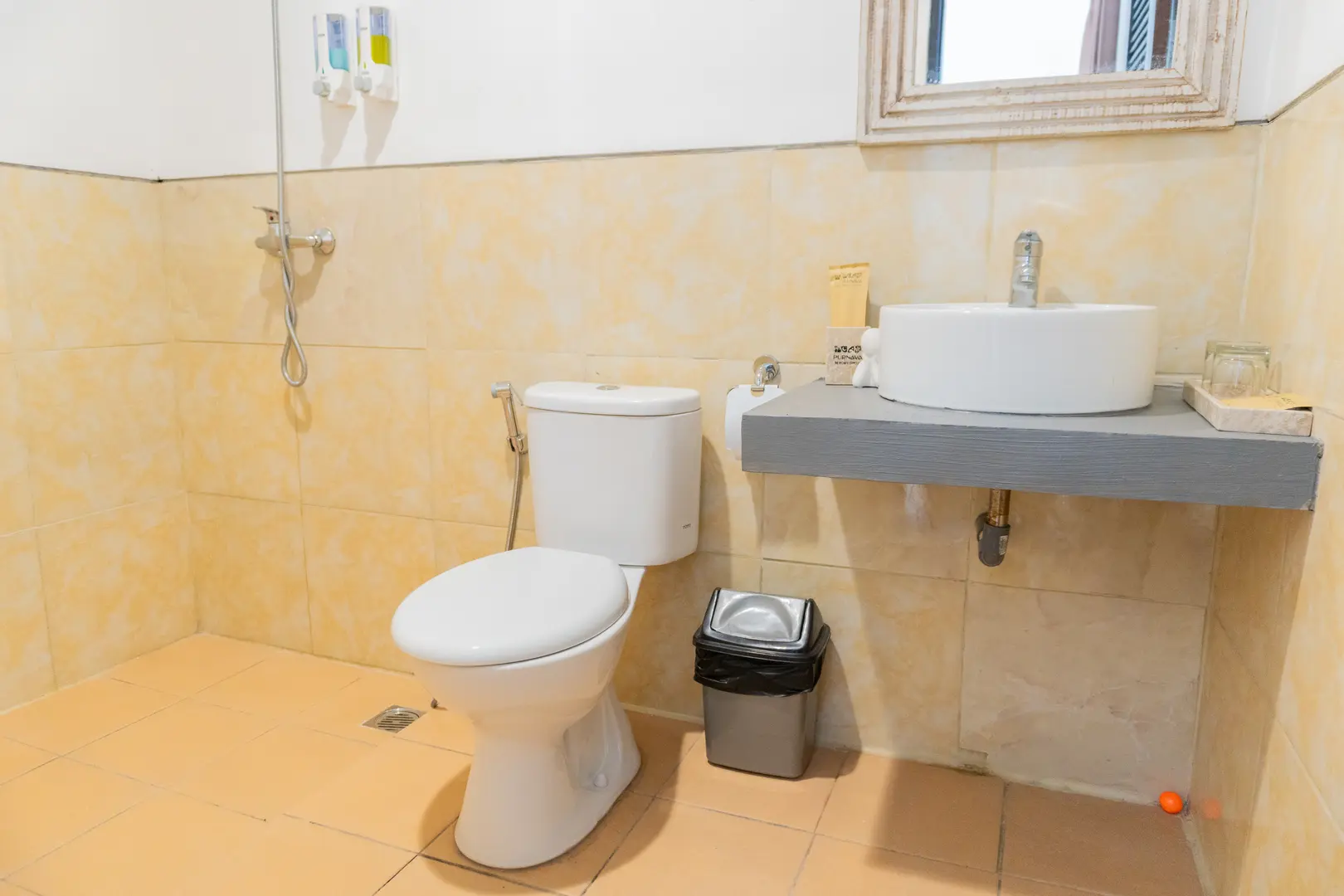 foto kamar Tipe Deluxe properti Purnava Village By Behomy