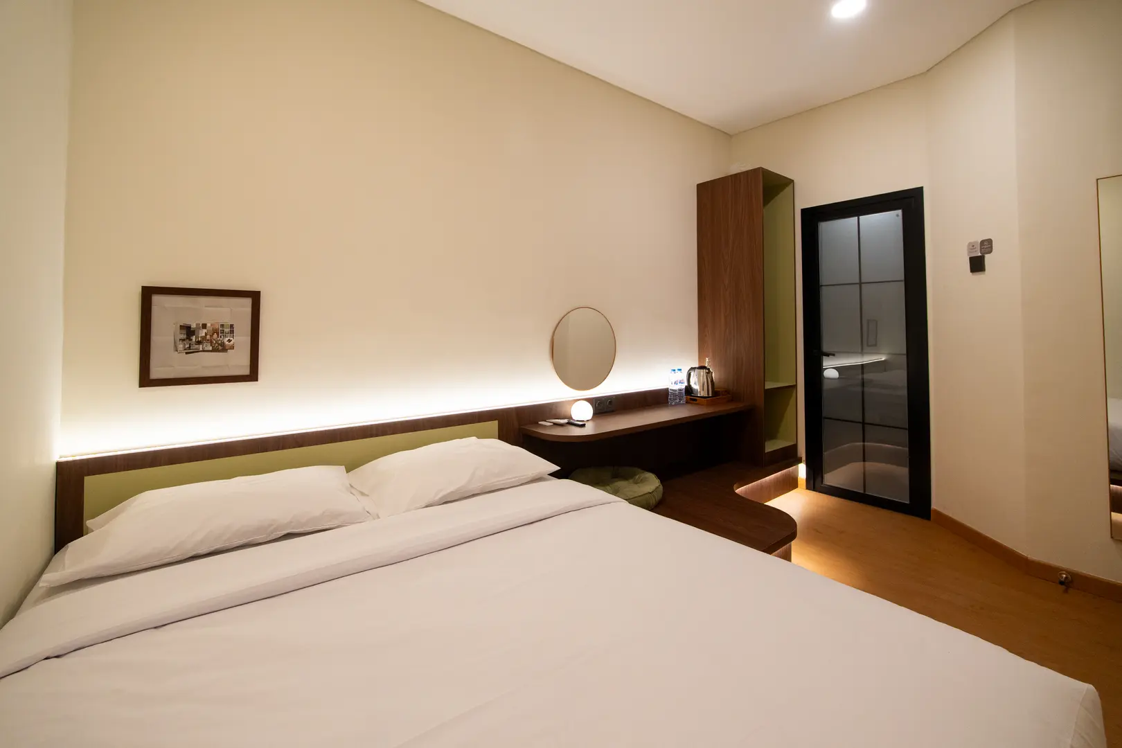 foto kamar Tipe Standar properti Hoteru By Behomy