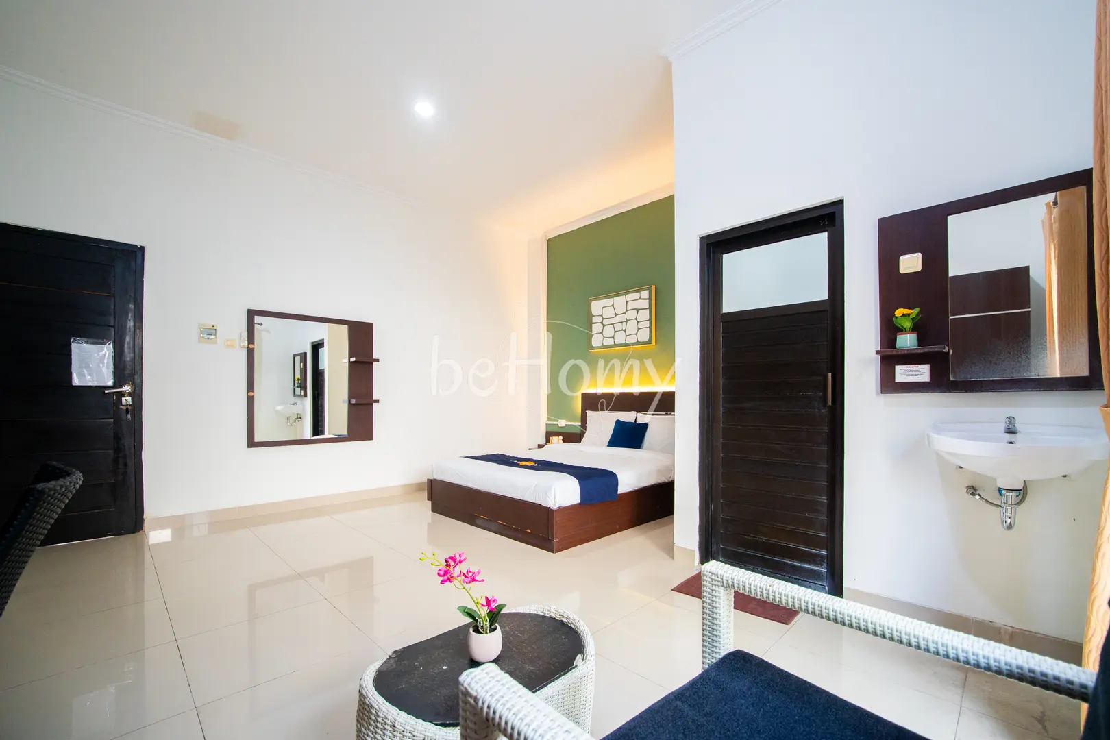 foto kamar Tipe Balcony properti Behomy Harlin Solo