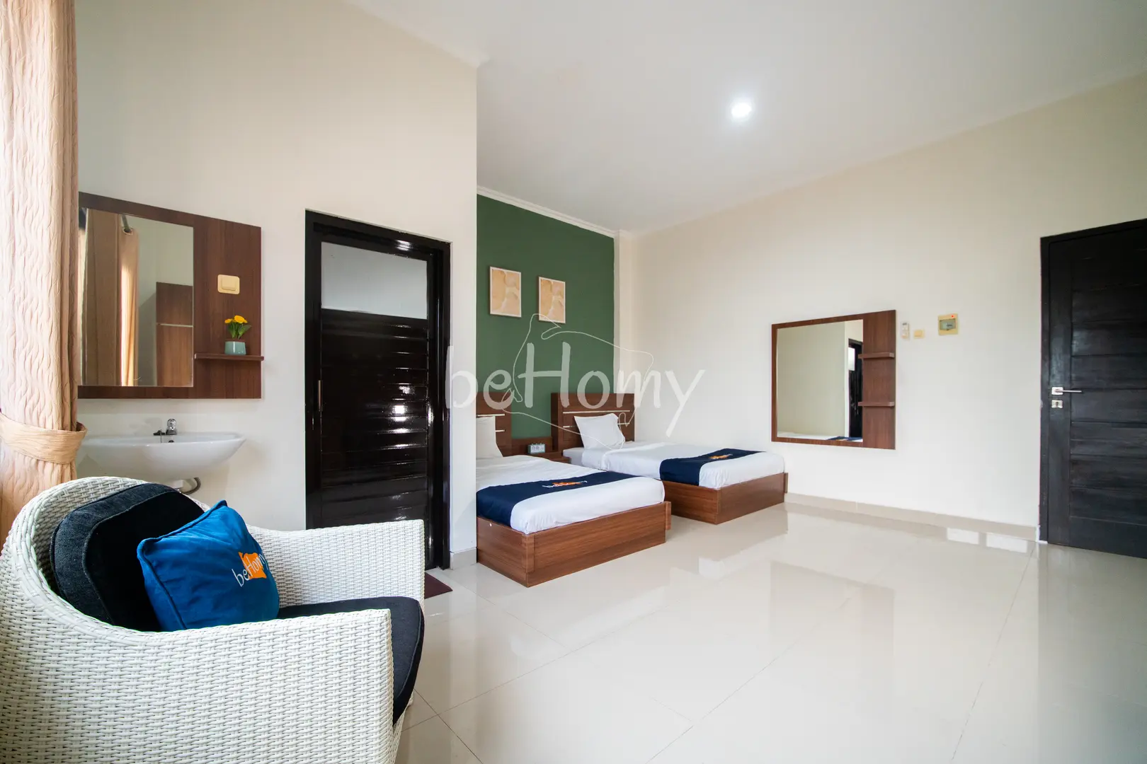 foto kamar Tipe Balcony properti Behomy Harlin Solo