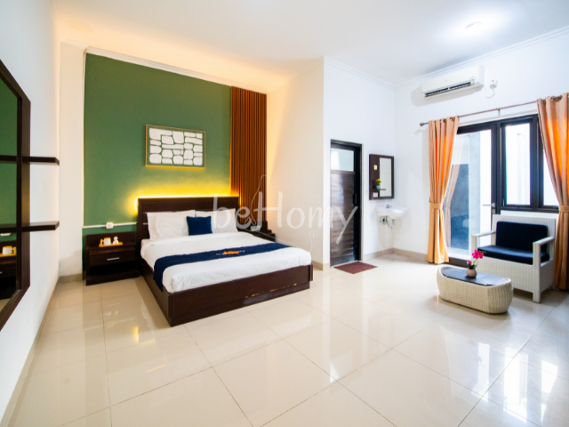 penginapan di Solo, hotel di Solo, penginapan Solo, hotel Solo, hotel murah Solo, penginapan murah Solo, hotel budget Solo, penginapan nyaman Solo, hotel nyaman Solo, hotel strategis Solo, penginapan strategis Solo, hotel dekat pusat kota Solo, penginapan dekat pusat kota Solo, hotel dekat tempat wisata Solo, penginapan dekat tempat wisata Solo, hotel dekat stasiun Solo, penginapan dekat stasiun Solo, hotel dekat Stasiun Solo Jebres, penginapan dekat Stasiun Solo Jebres, hotel dekat Stasiun Solo Balapan, penginapan dekat Stasiun Solo Balapan, hotel dekat Pasar Gede Solo, penginapan dekat Pasar Gede Solo, hotel dekat UNS Solo, penginapan dekat UNS Solo, hotel kamar luas Solo, penginapan kamar luas Solo, hotel untuk keluarga Solo, penginapan untuk keluarga Solo, hotel untuk pasangan Solo, penginapan untuk pasangan Solo, hotel untuk perjalanan bisnis Solo, penginapan untuk perjalanan bisnis Solo, hotel untuk wisatawan Solo, penginapan untuk wisatawan Solo, hotel untuk rombongan Solo, penginapan untuk rombongan Solo, rekomendasi penginapan di Solo yang nyaman, rekomendasi hotel di Solo yang strategis, tempat menginap yang nyaman di Solo, tempat menginap murah di Solo, tempat menginap dekat pusat kota Solo, hotel yang cocok untuk menginap di Solo, penginapan yang cocok untuk liburan di Solo, hotel nyaman untuk liburan di Solo, penginapan nyaman untuk perjalanan ke Solo, hotel strategis dekat berbagai tempat di Solo, penginapan dekat tempat wisata dan pusat kota Solo, hotel dekat stasiun dan pusat kota Solo, penginapan dekat stasiun yang nyaman di Solo, hotel dekat Stasiun Solo Jebres yang nyaman, penginapan dekat Stasiun Solo Jebres dengan kamar luas, hotel dengan kamar luas di Solo, penginapan dengan kamar luas di Solo, hotel kamar luas untuk keluarga di Solo, penginapan kamar luas untuk rombongan di Solo, hotel di Solo untuk perjalanan bisnis, penginapan di Solo untuk perjalanan dinas, hotel di Solo untuk keluarga, penginapan di Solo untuk pasangan, hotel di Solo untuk rombongan, penginapan di Solo untuk acara dan kegiatan, hotel di Solo untuk peserta acara, penginapan di Solo dekat kampus, hotel di Solo dekat UNS, penginapan di Solo dekat Pasar Gede, hotel di Solo dekat tempat wisata, penginapan di Solo dekat Keraton Surakarta, hotel di Solo dekat Benteng Vastenburg, penginapan di Solo dekat Solo Safari, penginapan Solo dengan kamar luas dan lokasi strategis, hotel Solo yang nyaman untuk berbagai kebutuhan menginap, rekomendasi hotel Solo dengan kamar luas, tempat menginap di Solo yang dekat stasiun dan tempat wisata.